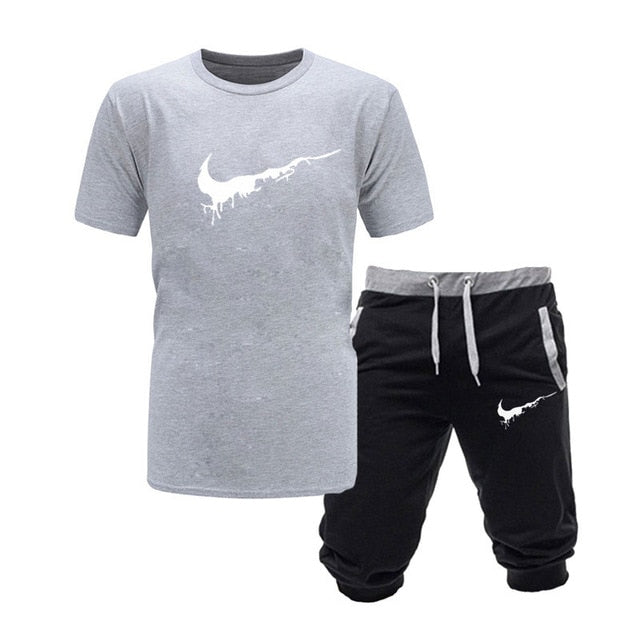 2019 New Men Fashion Two Pieces Sets T Shirts+Shorts Suit Men Summer Tops Tees Fashion Tshirt